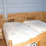 8 Person In Isfjorden-by Traum בית נופש *