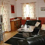 8 Person In Isfjorden-by Traum בית נופש *